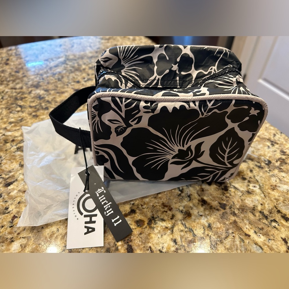 🦄ALOHA Collection LUCKY 11 LIMITED EDITION Heipua Git Kit - Picture 2 of 6